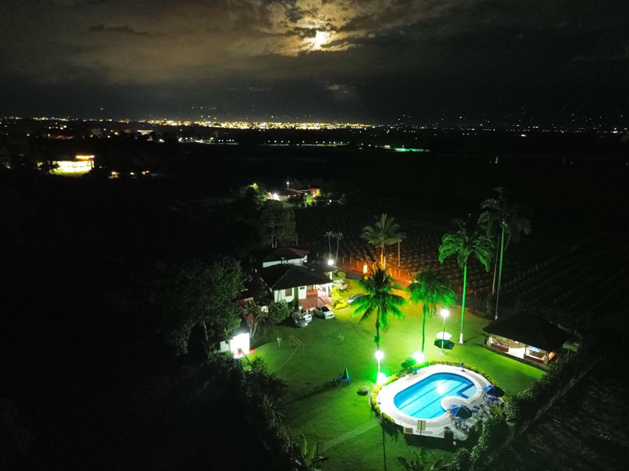 Finca Hotel Los Cocos Montenegro Bagian luar foto